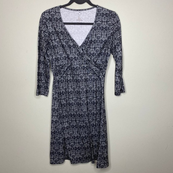 Prana Dresses & Skirts - Prana Printed V-neck Faux Wrap Twist Front Dress